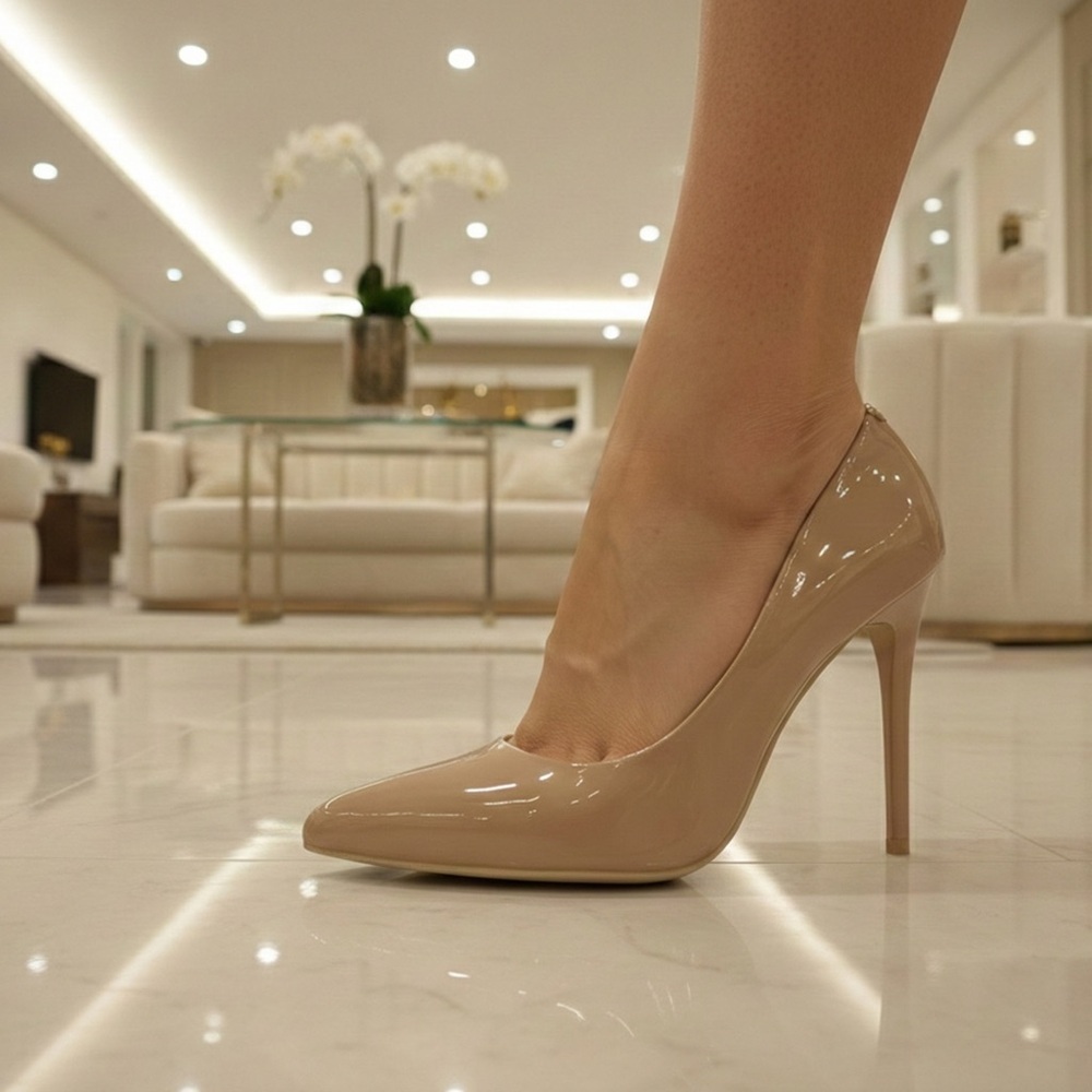 NWT Bella Luna Nude Patent Pointed Toe Pumps | 4” High Heel Stiletto Classic